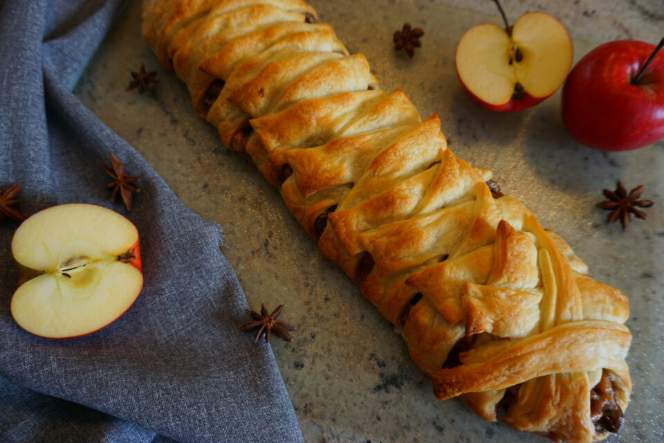 Veganer Apfelstrudel mit Cranberrys ohne Puderzucker