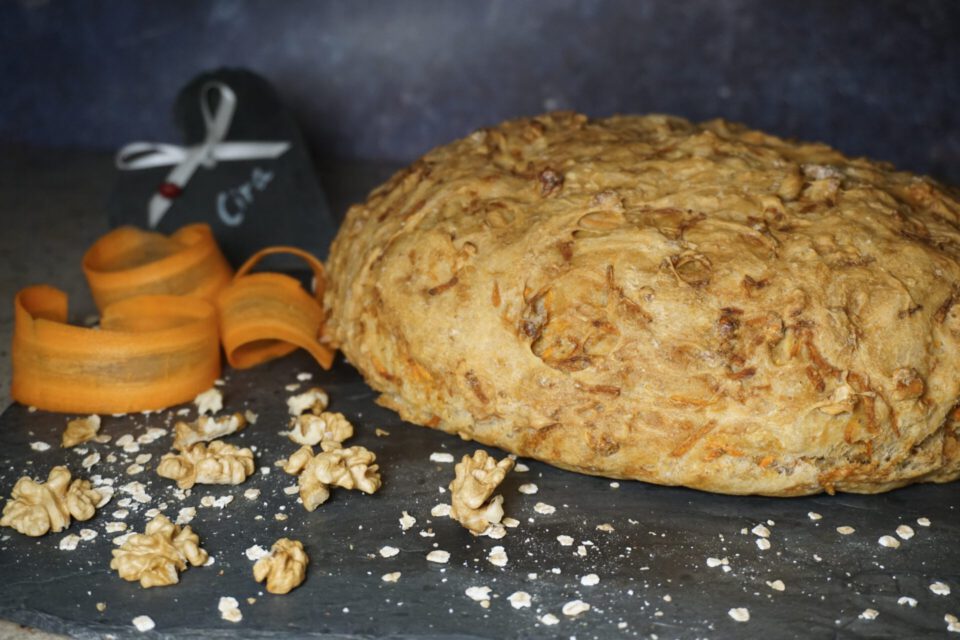 Walnussbrot Rezept mit Möhren