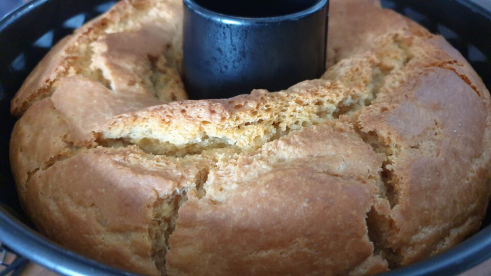 veganer zitronen kuchen nach dem backen