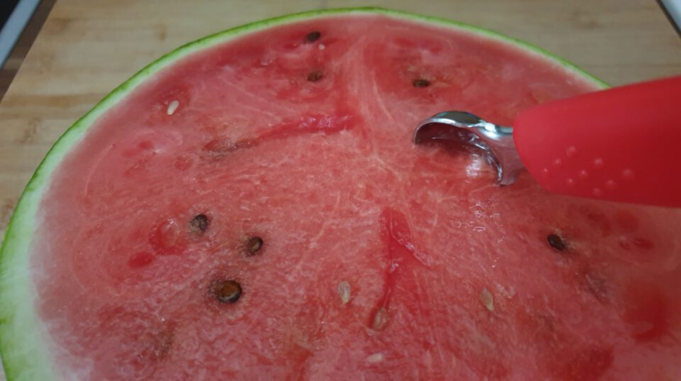 melonen salat, melone auslöffeln