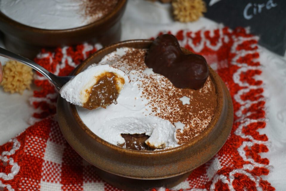 veganes dessert mit lebkuchen